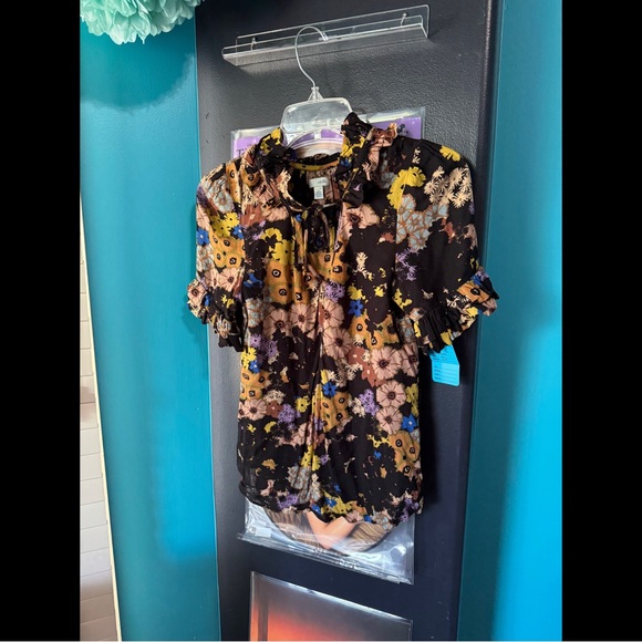Odille Colorful Floral Short Sleeve Blouse - Picture 1 of 3